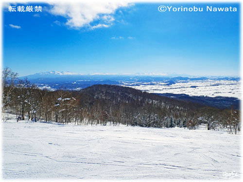 大雪山連峰と十勝岳連峰／写真転載厳禁・プロ写真家なわたよりのぶ