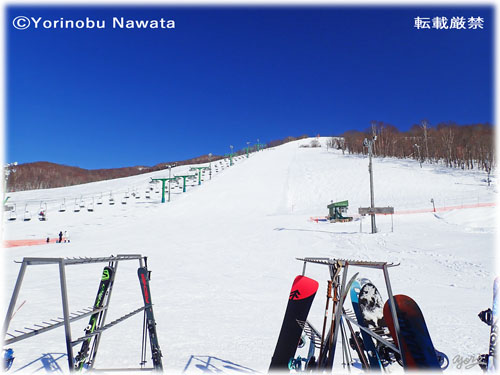 ぴっぷスキー場センターハウス前／写真転載厳禁・プロ写真家なわたよりのぶ