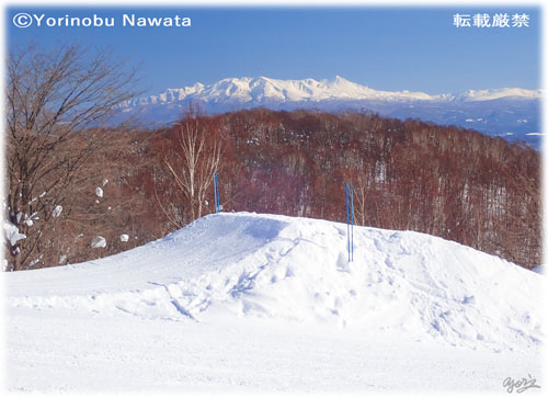 ぴっぷスキー場ジャンプ台と大雪山／写真転載厳禁・プロ写真家なわたよりのぶ