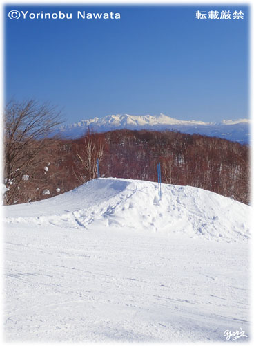 ぴっぷジャンプ台と大雪山／写真転載厳禁・プロ写真家なわたよりのぶ
