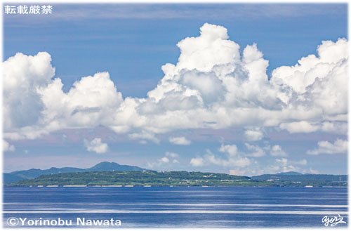 「古宇利島・北側」写真・転載厳禁・プロ写真家なわたよりのぶ
