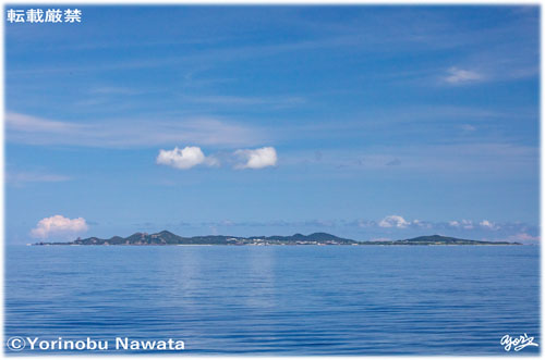 「伊是名島全景」写真・転載厳禁・プロ写真家なわたよりのぶ