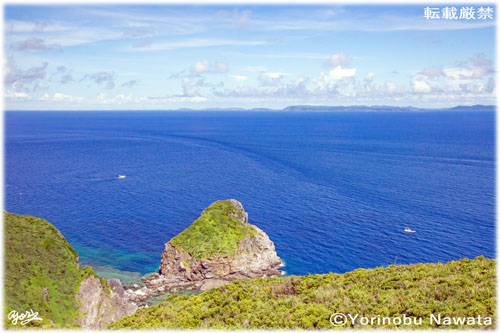 「島尻崎と慶良間諸島」写真転載厳禁・プロ写真家なわたよりのぶ